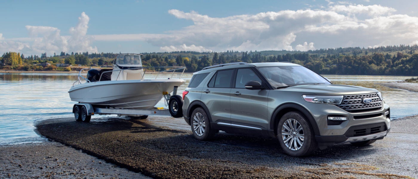 2023 Ford Explorer exterior towing boat out of water
